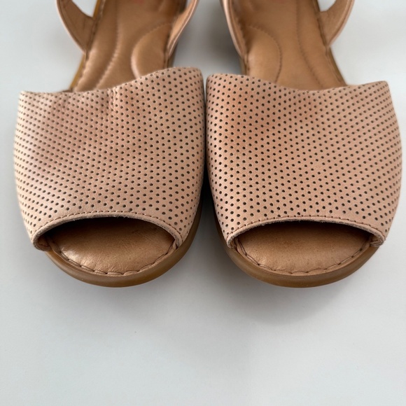 Born Trang Leather Sandals size 11 - Picture 3 of 7